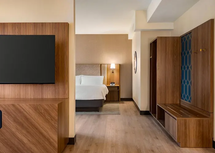 Holiday Inn & Suites Vancouver Downtown By Ihg